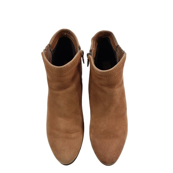 Blondo 7.5 Suede Leather Bootie Ankle Boots Women Tan Beige Zip Stacked Heel 2" - Picture 6 of 12